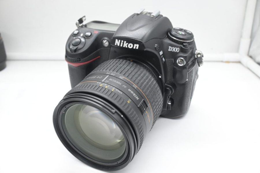 Nikon D300 con Nikkor 24-85mm f/2.8-4