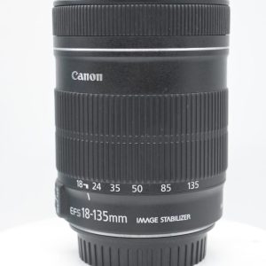 Canon EF-S 18-135mm f/3.5-5.6 IS