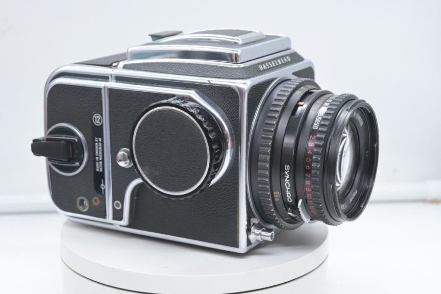 Hasselblad 500 C/M 80mm f/2.8 + Magazzino A12