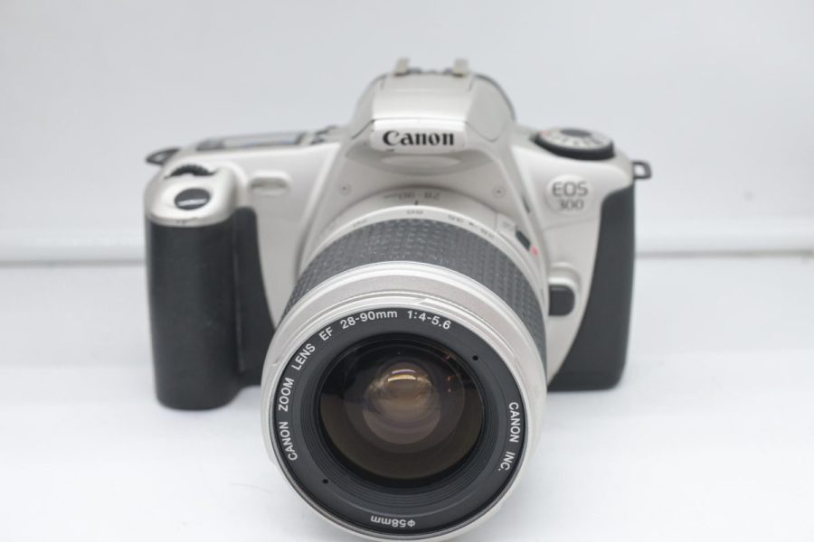 Canon EOS 300 con 28-90mm