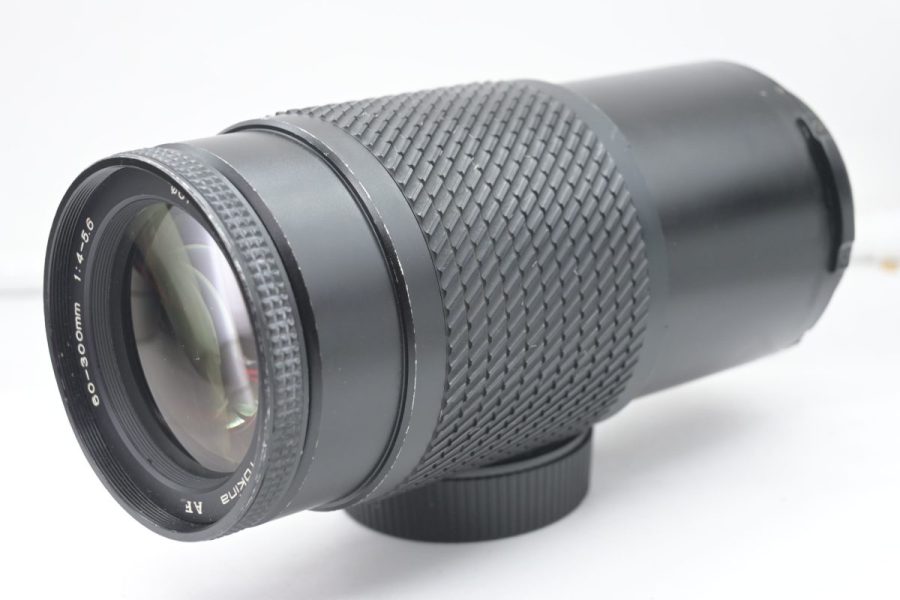 Tokina 60-300mm f/4.5-5.6 x Nikon F