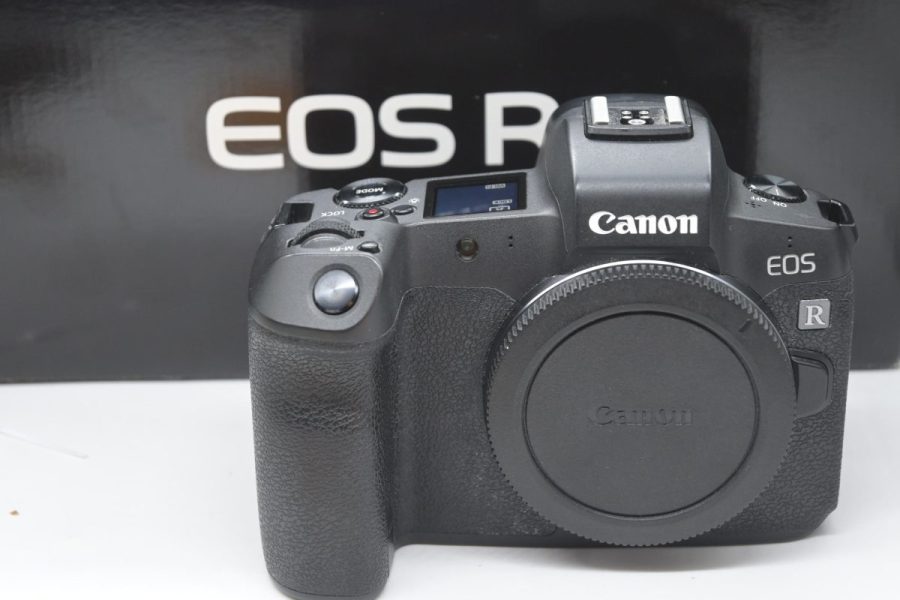 Canon EOS R