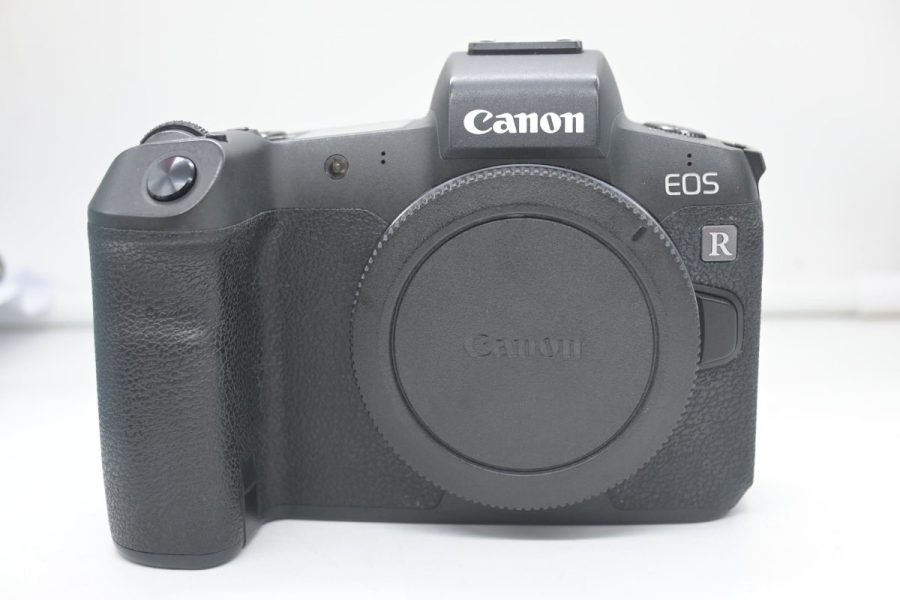 Canon EOS R