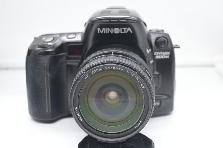 Minolta Dynax 800si con 24-85mm