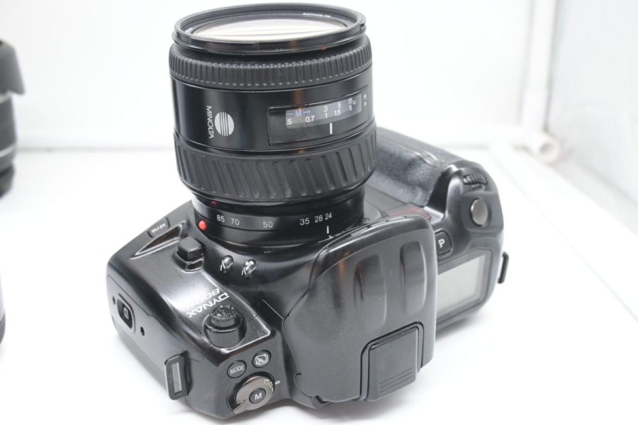 Minolta Dynax 800si con 24-85mm